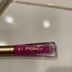 Too Faced Melted Matte lipstick in Queen B